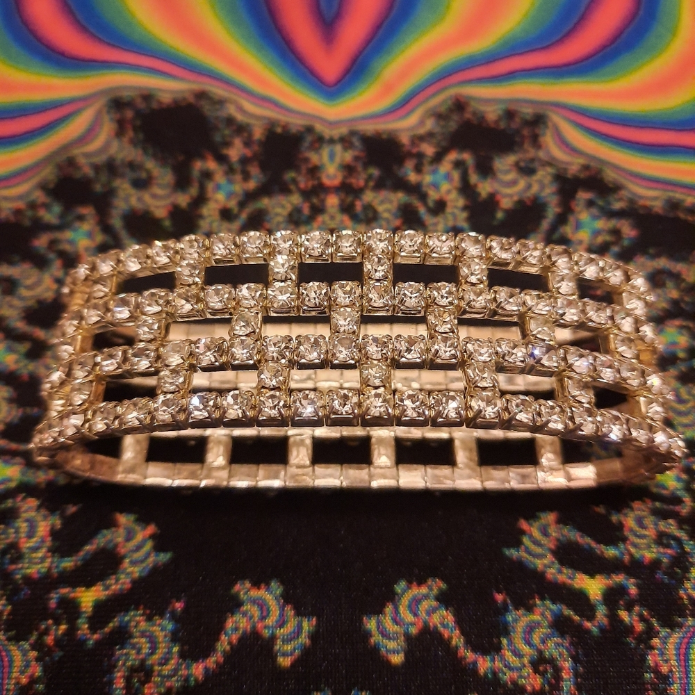 Stretchy Rhinestone Bracelet - Picture 3 of 3
